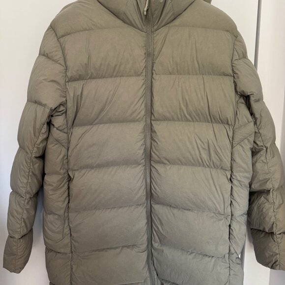 Arc'teryx Down Coat - Picture 7 of 7